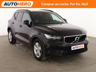 Volvo XC40 1.5 T2 Momentum Core 2WD
