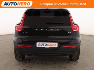 Volvo XC40 1.5 T2 Momentum Core 2WD