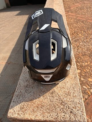Casco 100% Trajecta Negro y Blanco