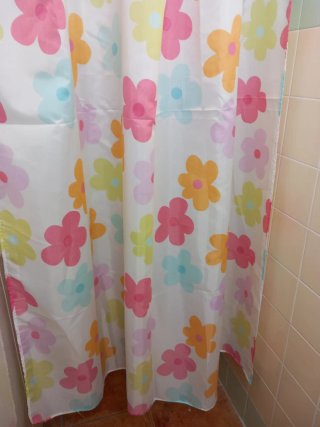 Cortina con estampado de flores