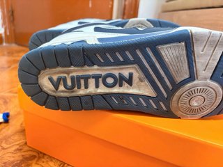 Zapatillas Louis Vuitton Azules y Blancas