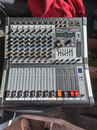 Mesa de mezclas Mark MM 800 BT