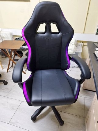 Silla Gaming Ergonómica LED Giratoria Negra