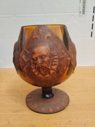 Jarrón ámbar artesanal