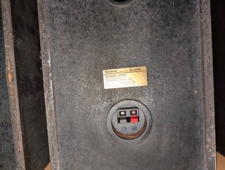 Altavoces Sony SS-H700 y SS-H1200