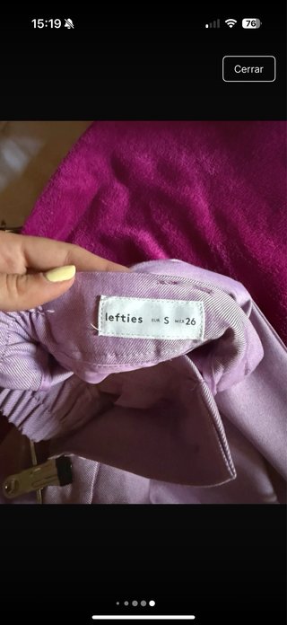 Pantalón rústico morado con pinzas