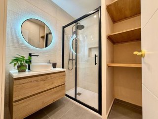 Piso en venta en El Raval en Barcelona