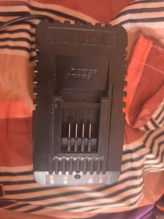 Taladro WORX WT375 20V + 2 Baterías