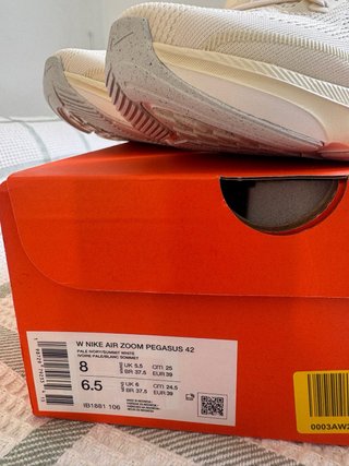Zapatillas Nike Pegasus 42 Beige/Blanco