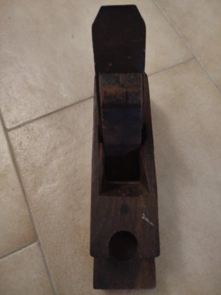 Antica pialla in legno