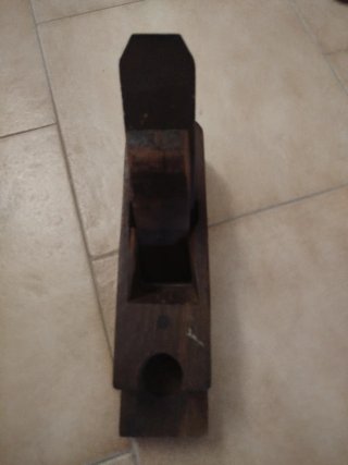 Antica pialla in legno