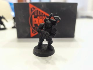 Kill Team Deathwatch, dados y cartas