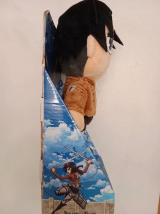 Levi Ackerman Attack on Titan peluche
