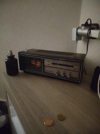 Radio Despertador Electron Negro