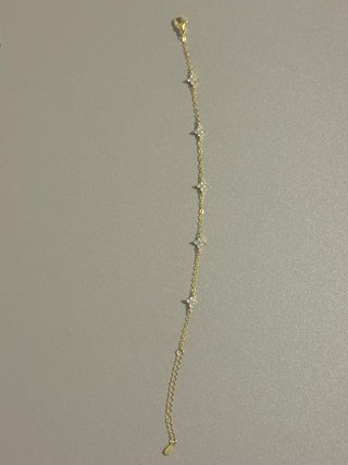 Bracciale placcato oro con fiorellini