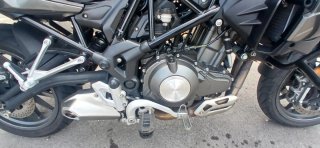 Benelli TRK 502 Adventure Moto Gris/Plata