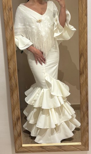 Vestido Gitana Blanco Roto Talla 36 y manton