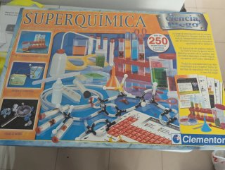 Superquimica Ciencia y Juego Clementoni