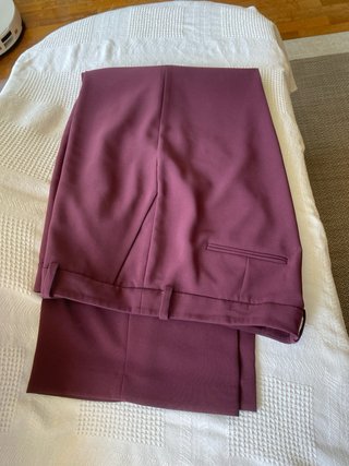Pantalón de vestir burdeos T.46
