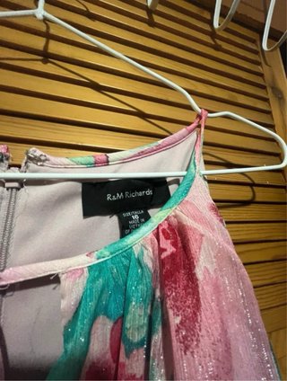 Vestido de fiesta diseño floral