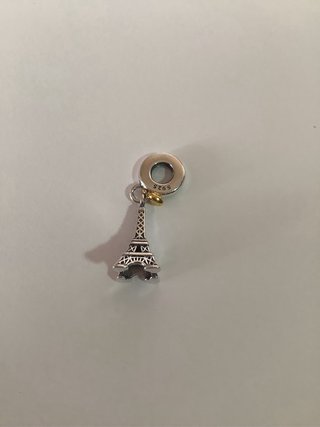 Charm Torre Eiffel