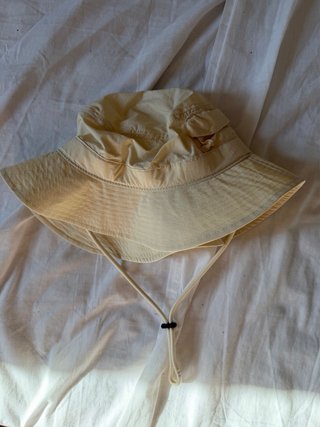 Sombrero bucket Zara beige