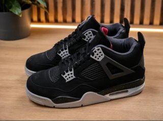 Zapatillas Jordan Negras y Grises
