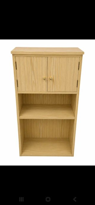 Mueble de madera beige