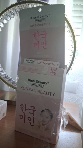Caja Mascarillas Kiss Beauty Coreanas trae 12 sobr