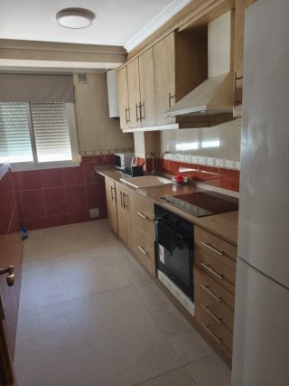 SÓLO QUEDAN 2 HABITACIONES, SÓLO CHICAS.