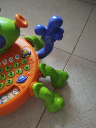 Ordenador / juego Alien Interactivo Infantil