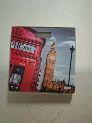 Báscula digital con diseño Londres