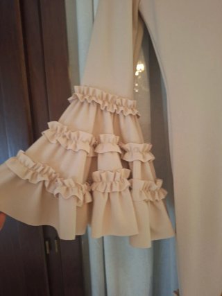 Vestido flamenco volantes beige