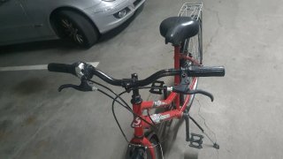 Bicicleta de paseo roja
