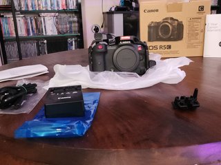 Cámara Canon EOS R5C en estado IMPECABLE/COMONUEVA
