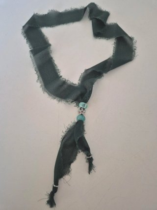 Collares y pulseras