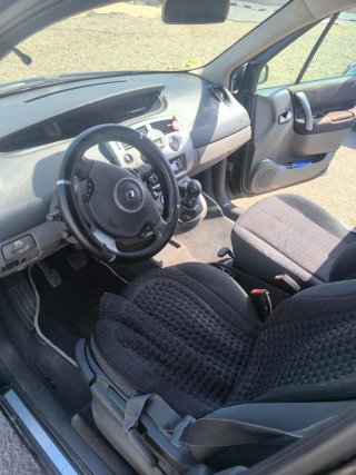 Renault Scenic Negro