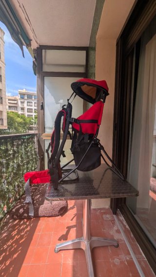 Mochila trekking porta bebé marca Altus