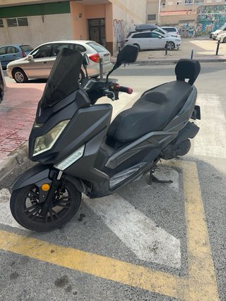 Moto Scooter 125cc Negra