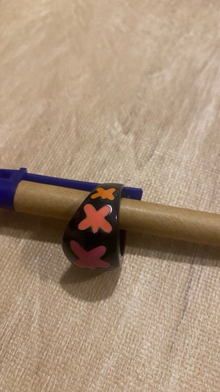 Anillo Swatch Bijoux Acero y Resina Negra Flores