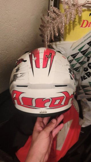 Casco Airoh en muy buen estado