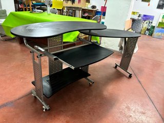 Mesa escritorio ordenador con ruedas