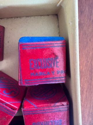 Bolas de billar Belgian Aramith y tizas para palo.
