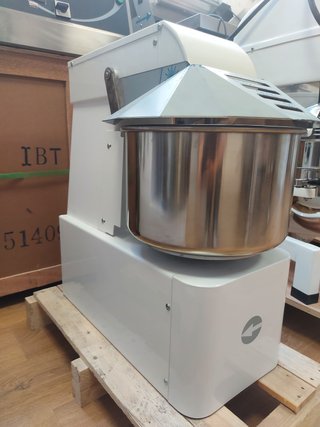 IMPASTATRICE EVO 15 LT PER 12 KG DI MASSA TOTALE