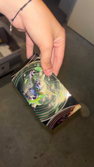 Lote Cartas Pokémon + Lata Original
