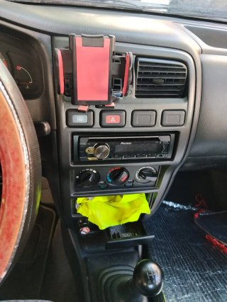 Nissan Almera 1998