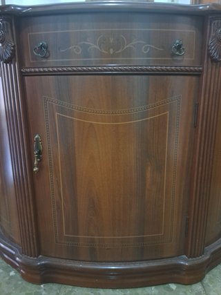 Mueble con espejo