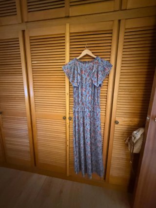 Vestido largo floral azul y rojo Mango