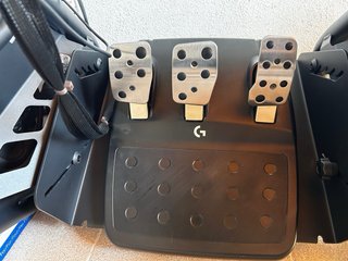Playseat + Logitech G923 + Gafas VR