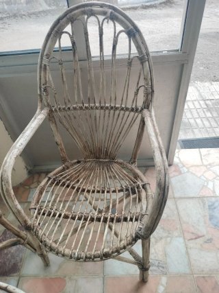 Conjunto mesa y 4 sillas de mimbre